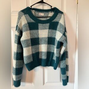 SO brand crop sweater